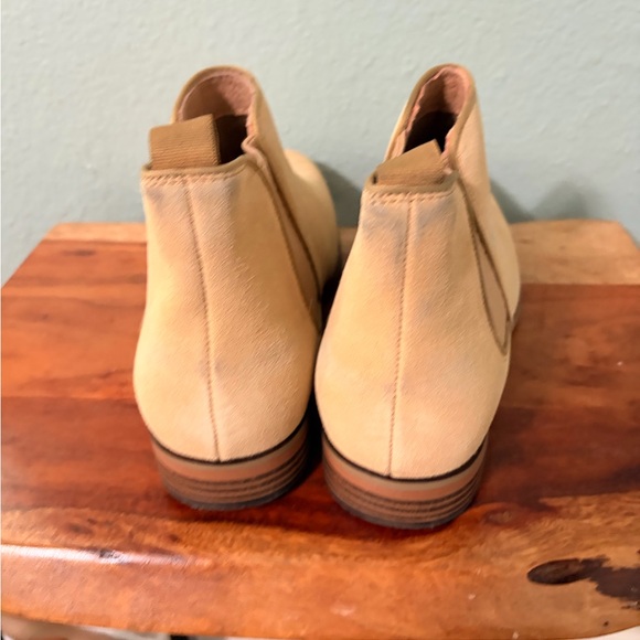 Men's Chelsea Boots in Tan Suede - Picture 6 of 8